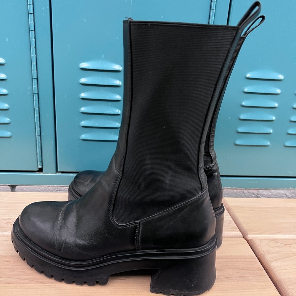 Steve Madden Black Slip-On Chelsea Platform Boots - Picture 7 of 13